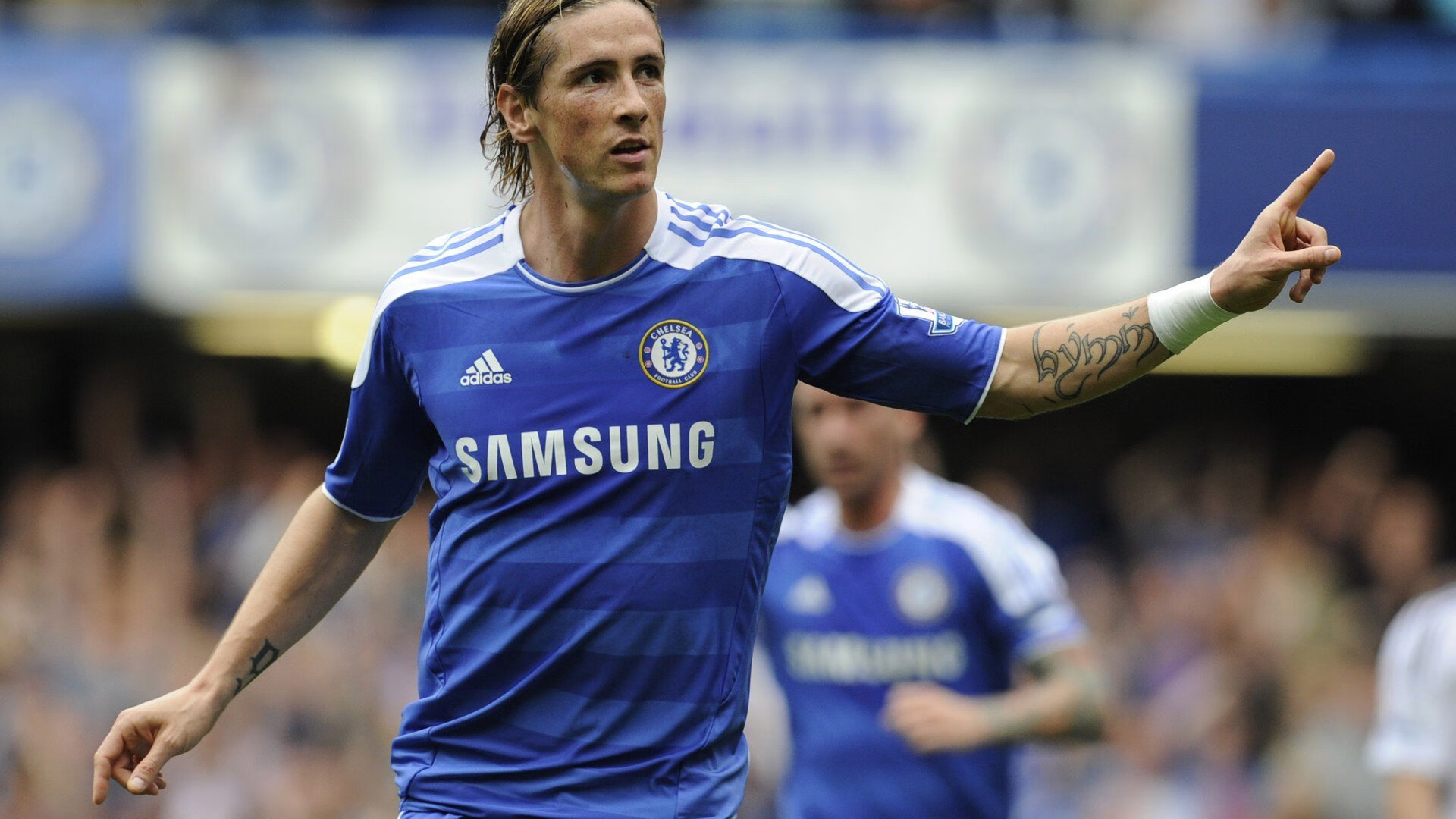 赛道与绿茵场,当F1争冠之夜遇见三笘薰的满分演出