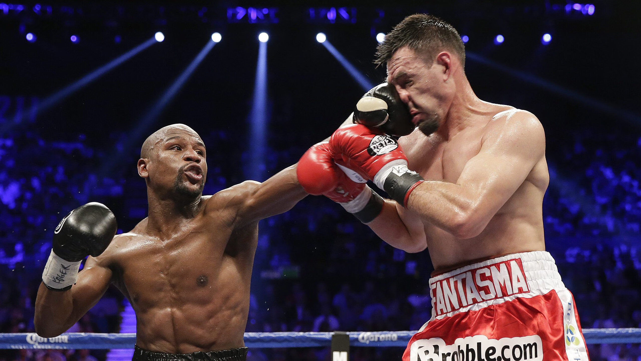 铁血中场破茧成蝶,法比尼奥在阿根廷的压制下完成自我救赎