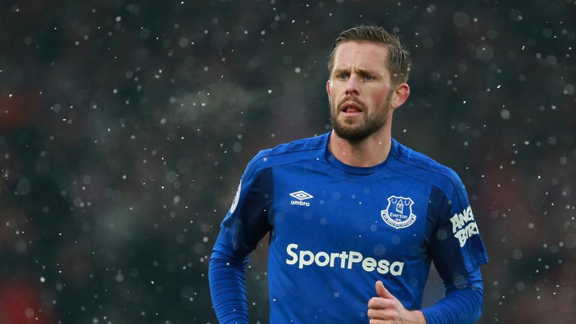 陈雨菲单骑定乾坤，法国羽球盛宴上演亚洲风暴